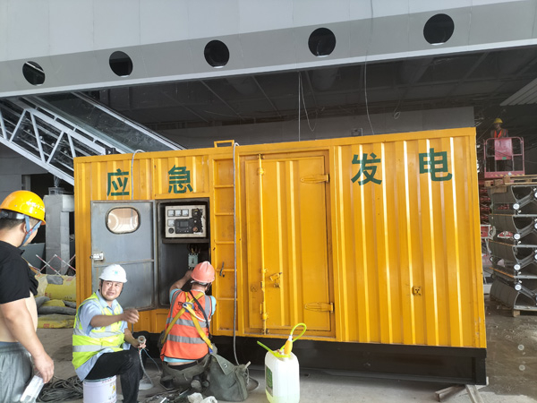 清苑怎样判断空气滤清器是否需要更换？